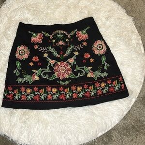 Embroidered floral black mini skirt Miami
